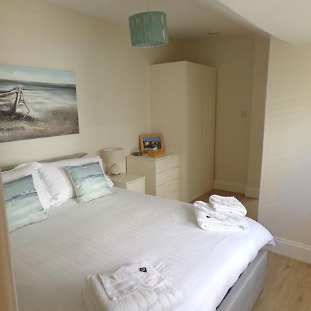 3Thedome - Luxury Ground Floor Apartment Opposite The Beach, Barton On Sea Kültér fotó