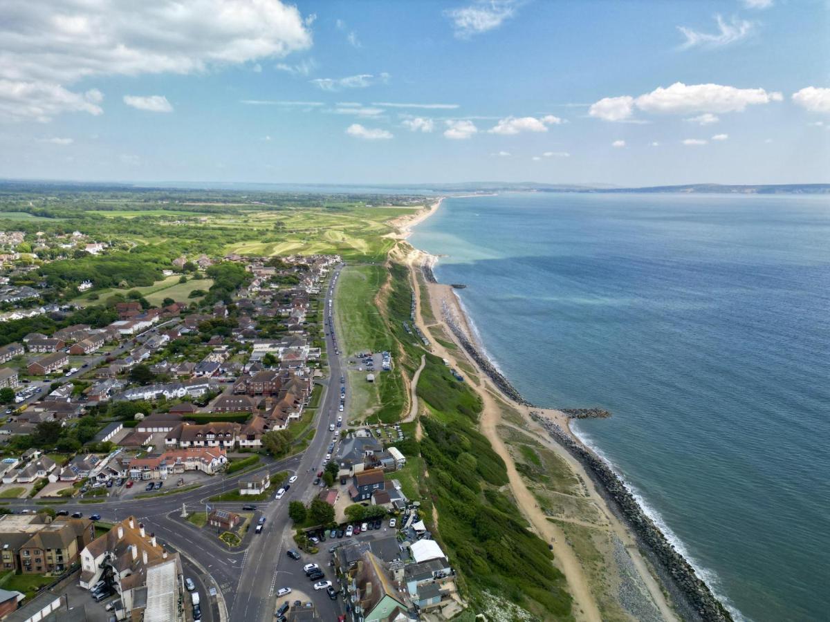 3Thedome - Luxury Ground Floor Apartment Opposite The Beach, Barton On Sea Kültér fotó