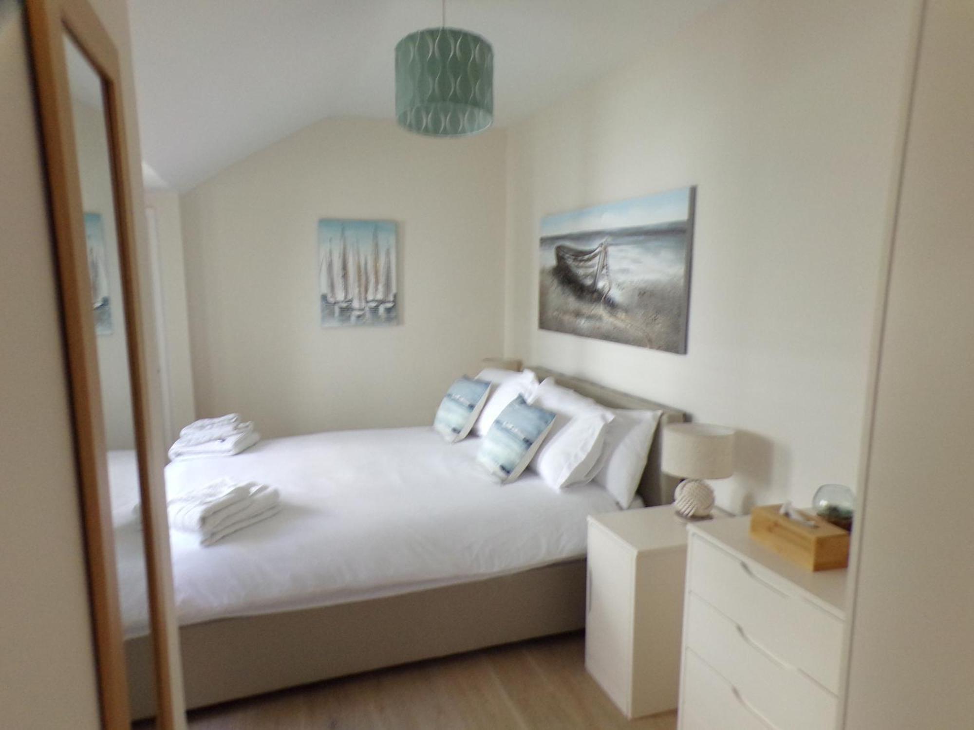 3Thedome - Luxury Ground Floor Apartment Opposite The Beach, Barton On Sea Kültér fotó